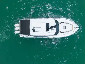 Thumbnail von Boston Whaler 365 Conquest