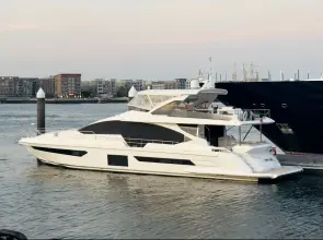 Azimut Grande 25M
