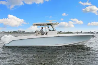 Boston Whaler 330 Outrage