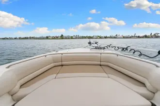 Thumbnail von Boston Whaler 330 Outrage