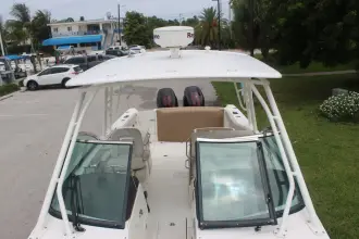 Thumbnail von Boston Whaler 270 Vantage