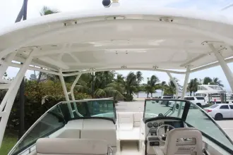 Thumbnail von Boston Whaler 270 Vantage