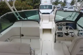 Thumbnail von Boston Whaler 270 Vantage
