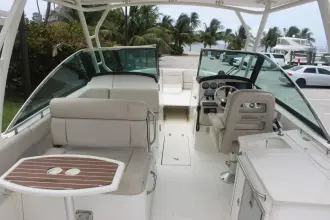 Thumbnail von Boston Whaler 270 Vantage