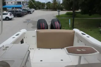 Thumbnail von Boston Whaler 270 Vantage