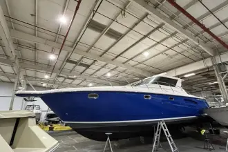 Thumbnail von Tiara Yachts 4400 Sovran