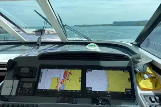 Thumbnail von Tiara Yachts 4400 Sovran