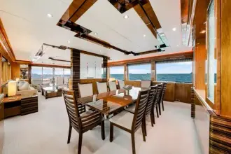 Thumbnail von Hargrave 100 Raised Pilothouse