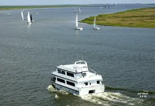 Thumbnail von Avenger Luxury Catamaran Coastal Cruiser The Ark