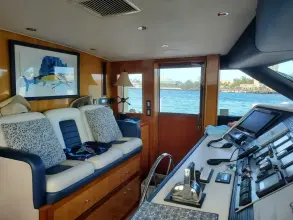 Thumbnail von Hatteras 75 Sport Deck Island Dancer