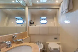 Thumbnail von Mangusta 72