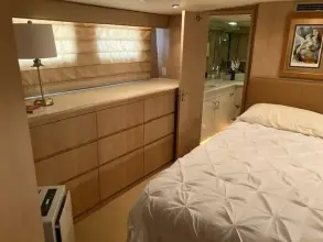 Thumbnail von Hatteras 50 Sport Deck Motor Yacht Carry On