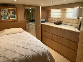 Thumbnail von Hatteras 50 Sport Deck Motor Yacht Carry On