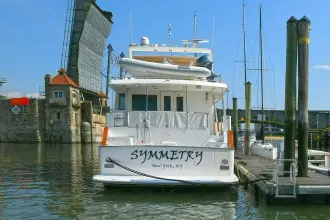Thumbnail von GRAND ALASKAN Flushdeck Symmetry