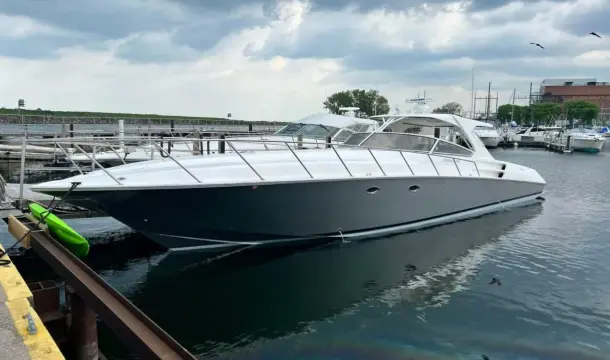 Fountain 48 Express Cruiser