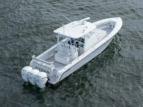 Contender 39ST Atlas