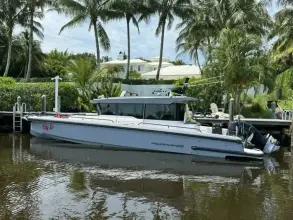Axopar 37 XC Cross Cabin Большая картинка