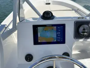 Thumbnail von Boston Whaler 190 Montauk
