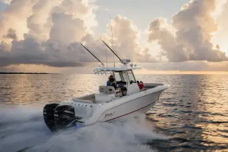 Thumbnail von Boston Whaler 280 Outrage