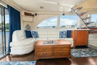 Thumbnail von Sea Ray 540 Cockpit L'attitude Adjustment