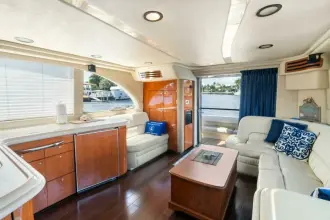 Thumbnail von Sea Ray 540 Cockpit L'attitude Adjustment