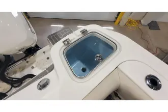 Thumbnail von Boston Whaler 420 Outrage