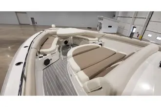 Thumbnail von Boston Whaler 420 Outrage