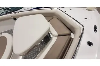 Thumbnail von Boston Whaler 420 Outrage