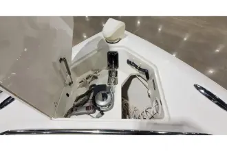 Thumbnail von Boston Whaler 420 Outrage
