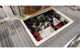Thumbnail von Boston Whaler 420 Outrage