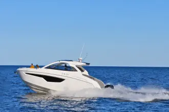 Thumbnail von Cruisers Yachts 42 GLS