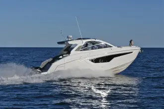 Thumbnail von Cruisers Yachts 42 GLS