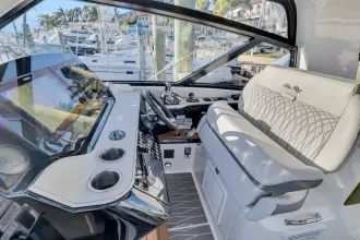 Thumbnail von Sea Ray 370 Sundancer