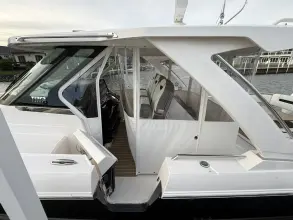 Thumbnail von Tiara Yachts 38 LS
