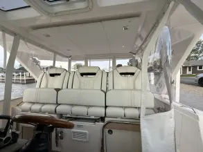 Thumbnail von Tiara Yachts 38 LS