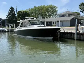 Thumbnail von Tiara Yachts 38 LS