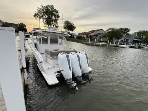 Thumbnail von Tiara Yachts 38 LS