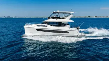 Thumbnail von Aquila 44 Yacht