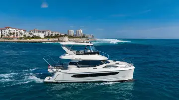 Thumbnail von Aquila 44 Yacht
