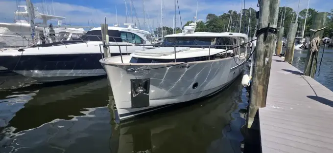 Greenline Hybrid 40 Come What May