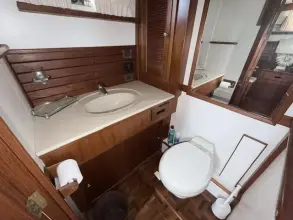 Thumbnail von Grand Banks 42 Flybridge Motor Yacht AT LAST