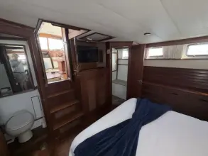 Thumbnail von Grand Banks 42 Flybridge Motor Yacht AT LAST