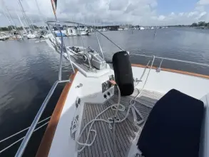 Thumbnail von Grand Banks 42 Flybridge Motor Yacht AT LAST