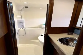 Thumbnail von Tiara Yachts 3500 Sovran JAX