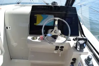 Thumbnail von Boston Whaler 325 Conquest SIP N SEA