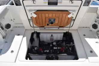 Thumbnail von Boston Whaler 325 Conquest SIP N SEA