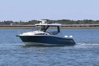 Thumbnail von Boston Whaler 325 Conquest SIP N SEA