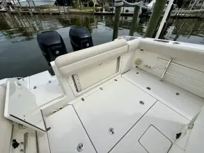 Thumbnail von Boston Whaler 280 Outrage