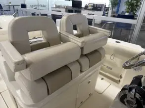 Thumbnail von Boston Whaler 280 Outrage