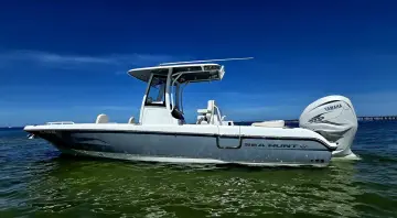 Sea Hunt Escape 27 Center Console